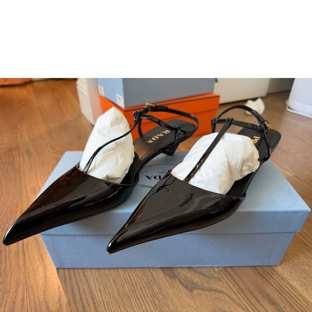 PRADA patent t-strap heels - Picture 4 of 6